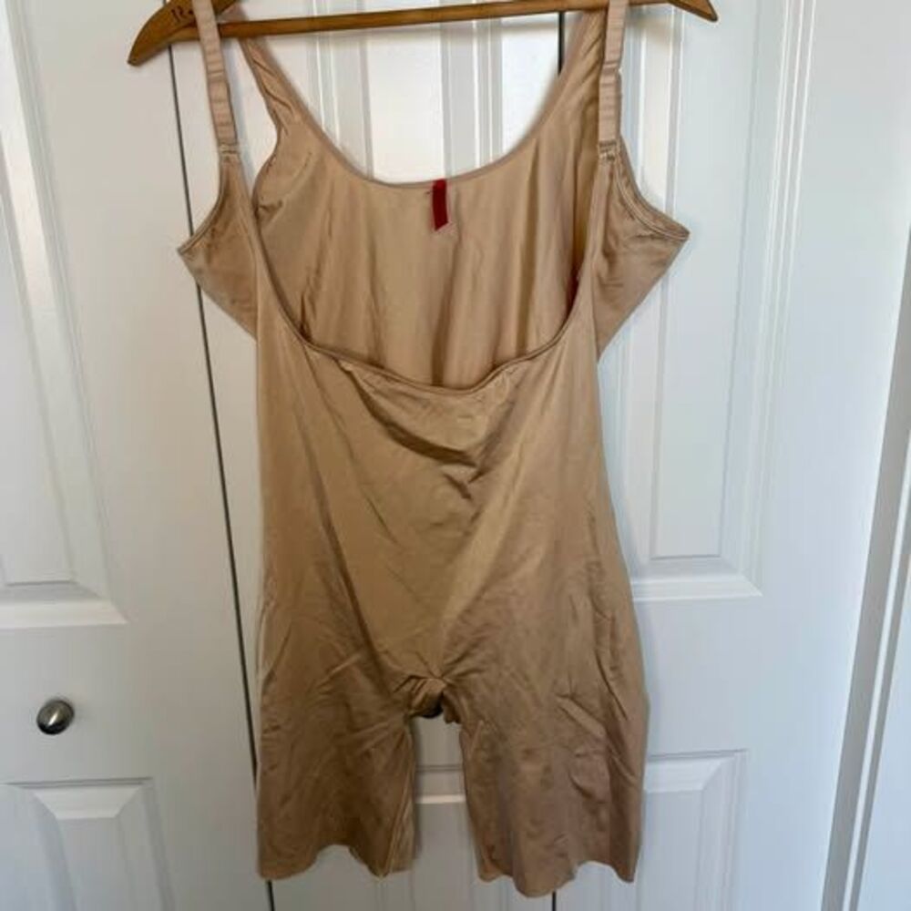 Spanx Mid-Thigh Bodysuit Size 1X